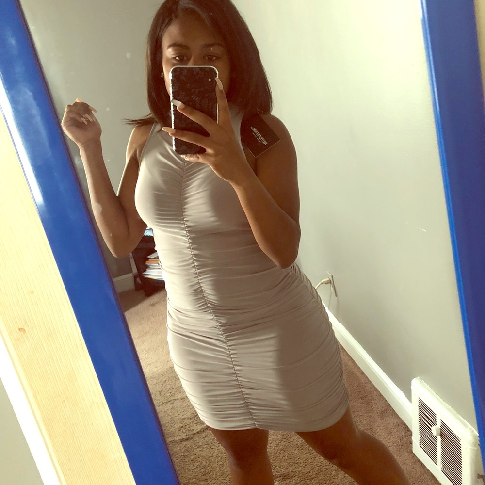 Grey bodycon ruffle dress